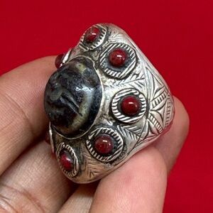 Beautiful Old Tibetan Vintage Pure Sliver Ring From South East Asian